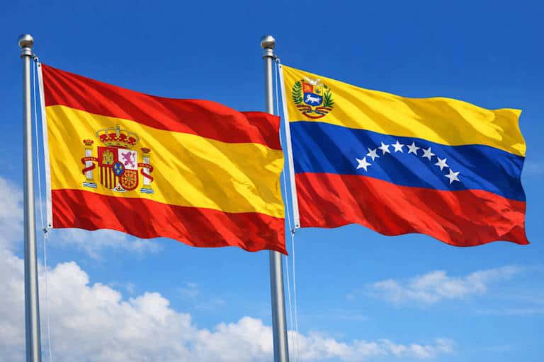 Banderas de España y Venezuela